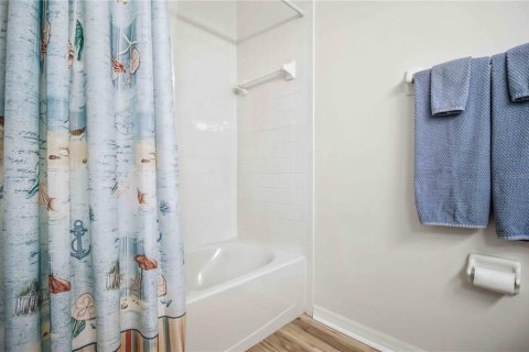 Copropriété à vendre à Sarasota, Floride: 2 chambres, 102.75 m2 № 2138851 - photo 22
