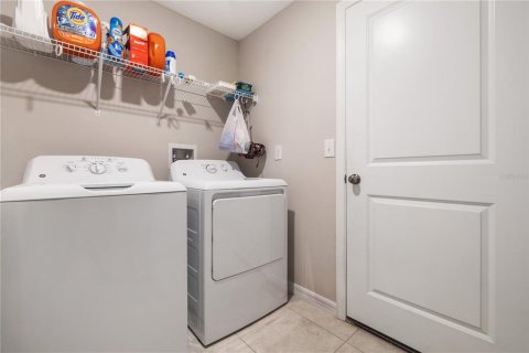 Casa en venta en Tampa, Florida, 4 dormitorios, 179.77 m2 № 2206448 - foto 20
