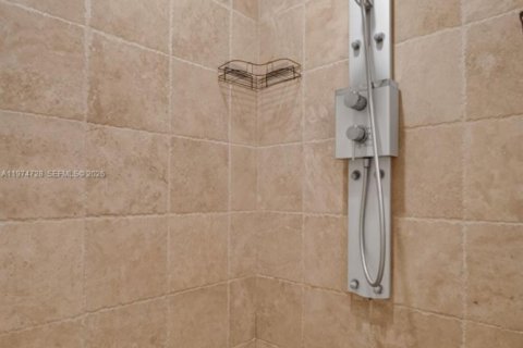 Купить кондоминиум в Санни-Айлс-Бич, Флорида 1 спальня, 81.85м2, № 2040197 - фото 26