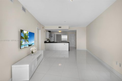 Купить кондоминиум в Санни-Айлс-Бич, Флорида 1 спальня, 81.85м2, № 2040197 - фото 17