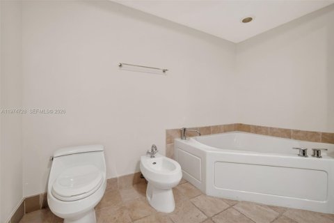Купить кондоминиум в Санни-Айлс-Бич, Флорида 1 спальня, 81.85м2, № 2040197 - фото 25
