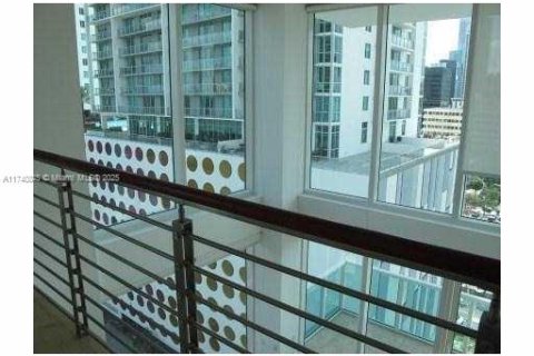 Copropriété à louer à Miami, Floride: 2 chambres, 119.75 m2 № 1490746 - photo 9