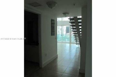 Copropriété à louer à Miami, Floride: 2 chambres, 119.75 m2 № 1490746 - photo 5
