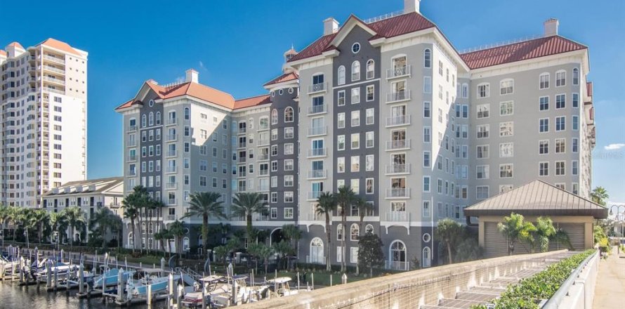 Condo à Tampa, Floride, 3 chambres № 2127871