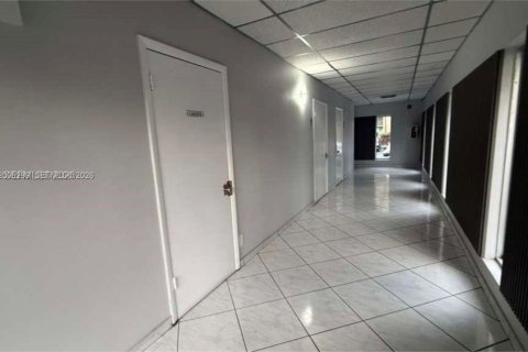 Copropriété à louer à North Miami Beach, Floride: 1 chambre, 72.46 m2 № 2071018 - photo 21