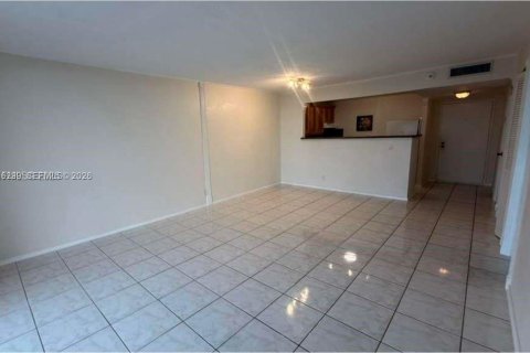 Copropriété à louer à North Miami Beach, Floride: 1 chambre, 72.46 m2 № 2071018 - photo 2