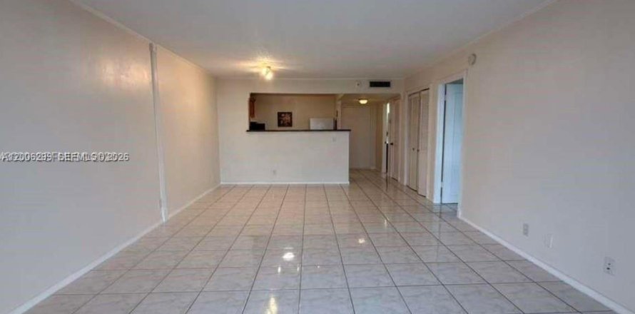 Condo à North Miami Beach, Floride, 1 chambre  № 2071018