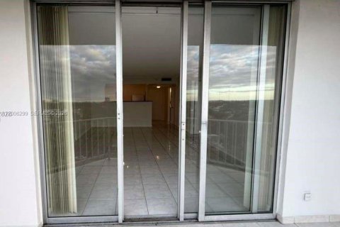 Copropriété à louer à North Miami Beach, Floride: 1 chambre, 72.46 m2 № 2071018 - photo 17