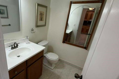 Copropriété à louer à North Miami Beach, Floride: 1 chambre, 72.46 m2 № 2071018 - photo 14