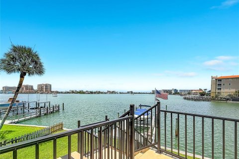 Condominio en venta en Clearwater, Florida, 2 dormitorios, 181.35 m2 № 2295188 - foto 20