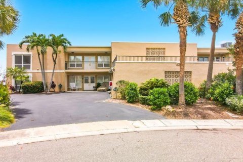 Condominio en venta en Clearwater, Florida, 2 dormitorios, 181.35 m2 № 2295188 - foto 2