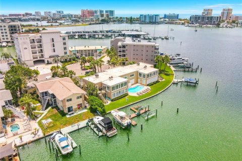 Condominio en venta en Clearwater, Florida, 2 dormitorios, 181.35 m2 № 2295188 - foto 19