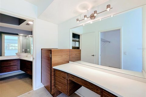 Condominio en venta en Clearwater, Florida, 2 dormitorios, 181.35 m2 № 2295188 - foto 17