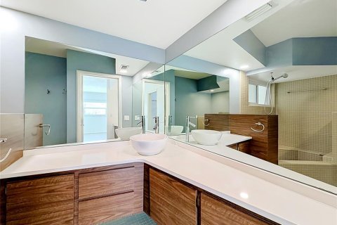 Condominio en venta en Clearwater, Florida, 2 dormitorios, 181.35 m2 № 2295188 - foto 18