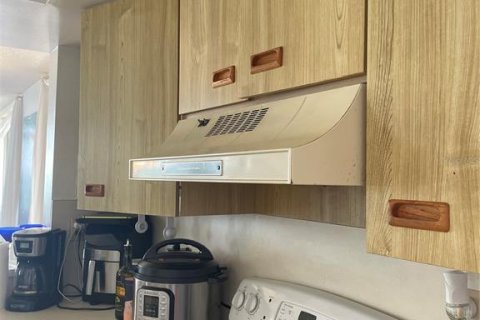 Condo in Saint Petersburg, Florida, 2 bedrooms  № 1782964 - photo 3