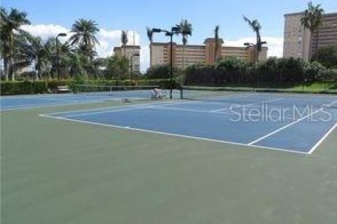 Condo in Saint Petersburg, Florida, 2 bedrooms  № 1782964 - photo 20