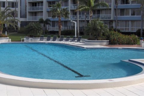 Condo in Saint Petersburg, Florida, 2 bedrooms  № 1782964 - photo 19
