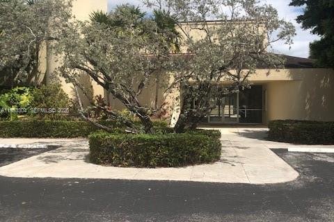 Снять в аренду кондоминиум в Майами, Флорида 2 спальни, 90.67м2, № 2009240 - фото 2