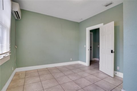 Купить коммерческую недвижимость в Тампа, Флорида 8 спален, 242.1м2, № 2139989 - фото 14