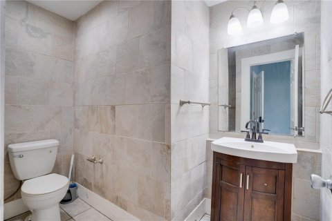 Купить коммерческую недвижимость в Тампа, Флорида 8 спален, 242.1м2, № 2139989 - фото 15
