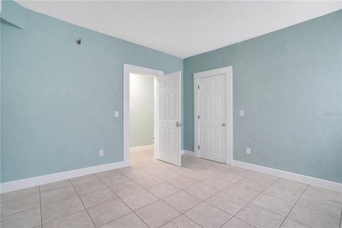 Купить коммерческую недвижимость в Тампа, Флорида 8 спален, 242.1м2, № 2139989 - фото 7