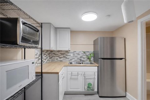 Купить коммерческую недвижимость в Тампа, Флорида 8 спален, 242.1м2, № 2139989 - фото 28