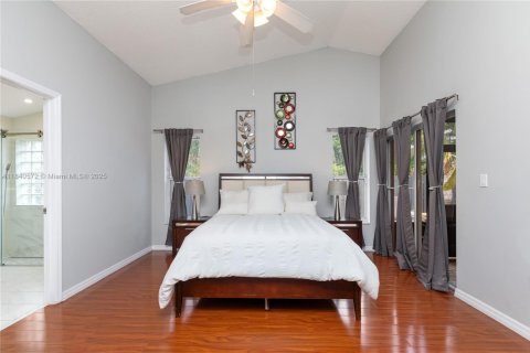 House in Miramar, Florida 3 bedrooms, 160.81 sq.m. № 1830300 - photo 22