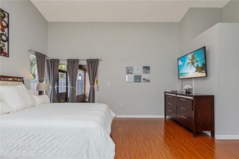 House in Miramar, Florida 3 bedrooms, 160.81 sq.m. № 1830300 - photo 23
