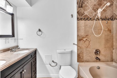 Снять в аренду таунхаус в Уэстон, Флорида 2 спальни, 107.3м2, № 2004557 - фото 27