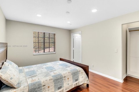 Снять в аренду таунхаус в Уэстон, Флорида 2 спальни, 107.3м2, № 2004557 - фото 30