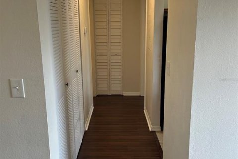 Condo in Orlando, Florida, 1 bedroom № 2095350 - photo 11