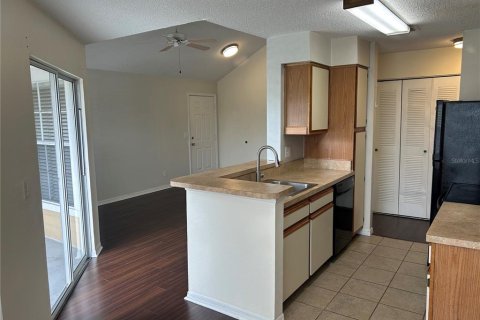 Condo in Orlando, Florida, 1 bedroom № 2095350 - photo 6