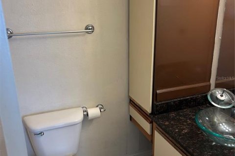 Condo in Orlando, Florida, 1 bedroom № 2095350 - photo 16