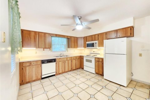 Casa en venta en Zephyrhills, Florida, 2 dormitorios, 132.94 m2 № 1854358 - foto 17