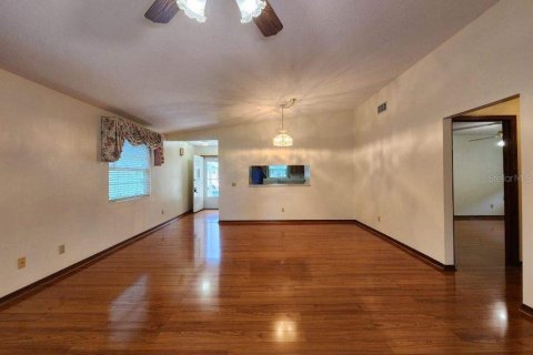 Casa en venta en Zephyrhills, Florida, 2 dormitorios, 132.94 m2 № 1854358 - foto 6