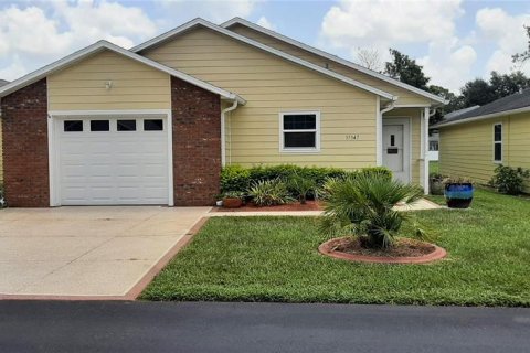 Casa en venta en Zephyrhills, Florida, 2 dormitorios, 132.94 m2 № 1854358 - foto 1