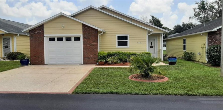 Casa en Zephyrhills, Florida 2 dormitorios, 132.94 m2 № 1854358