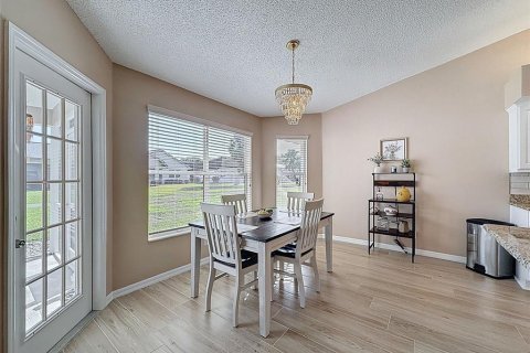 Casa en venta en Weeki Wachee, Florida, 3 dormitorios, 194.17 m2 № 2144867 - foto 11