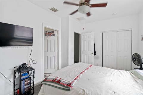 Townhouse in Miramar, Florida 2 bedrooms, 120.4 sq.m. № 1700714 - photo 17