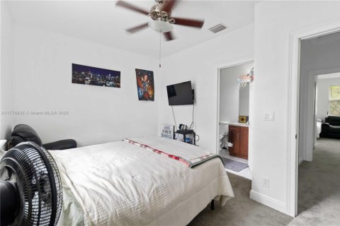 Townhouse in Miramar, Florida 2 bedrooms, 120.4 sq.m. № 1700714 - photo 16