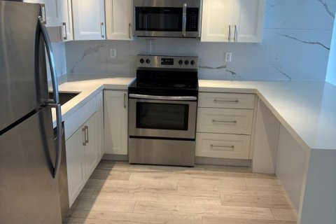 Condominio en alquiler en Sunny Isles Beach, Florida, 1 dormitorio, 93.37 m2 № 2387255 - foto 4