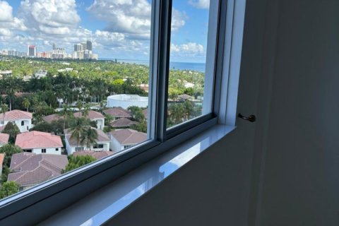 Condominio en alquiler en Sunny Isles Beach, Florida, 1 dormitorio, 93.37 m2 № 2387255 - foto 8