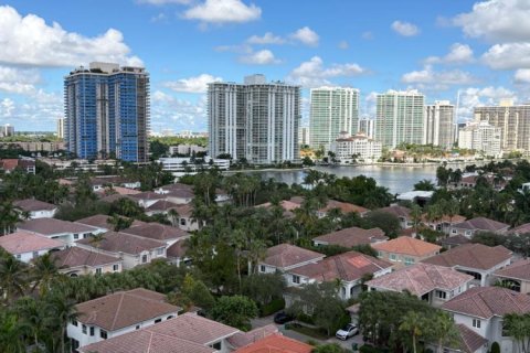 Condominio en alquiler en Sunny Isles Beach, Florida, 1 dormitorio, 93.37 m2 № 2387255 - foto 13