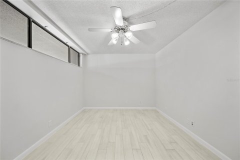 Condominio en venta en Clearwater, Florida, 2 dormitorios, 97.55 m2 № 1857631 - foto 18