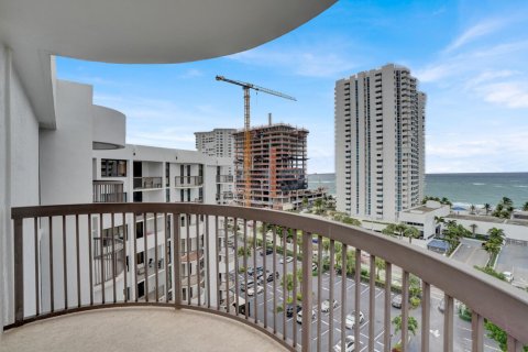 Condo in Pompano Beach, Florida, 2 bedrooms  № 2084135 - photo 16