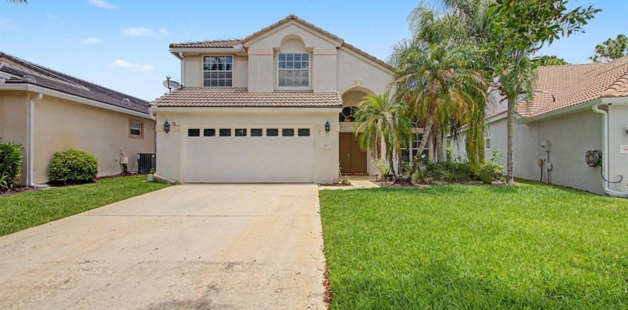 Villa ou maison à Stuart, Floride 4 chambres, 214.79 m2 № 2086370