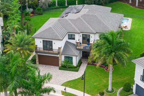 House in Boca Raton, Florida 6 bedrooms, 460.33 sq.m. № 2049113