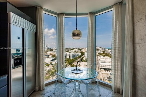 Снять в аренду кондоминиум в Майами-Бич, Флорида 2 спальни, 189.52м2, № 2027883 - фото 19