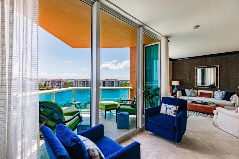Снять в аренду кондоминиум в Майами-Бич, Флорида 2 спальни, 189.52м2, № 2027883 - фото 10