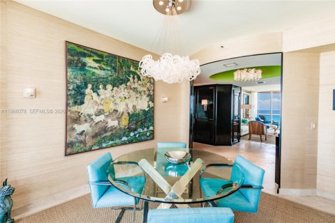 Снять в аренду кондоминиум в Майами-Бич, Флорида 2 спальни, 189.52м2, № 2027883 - фото 22